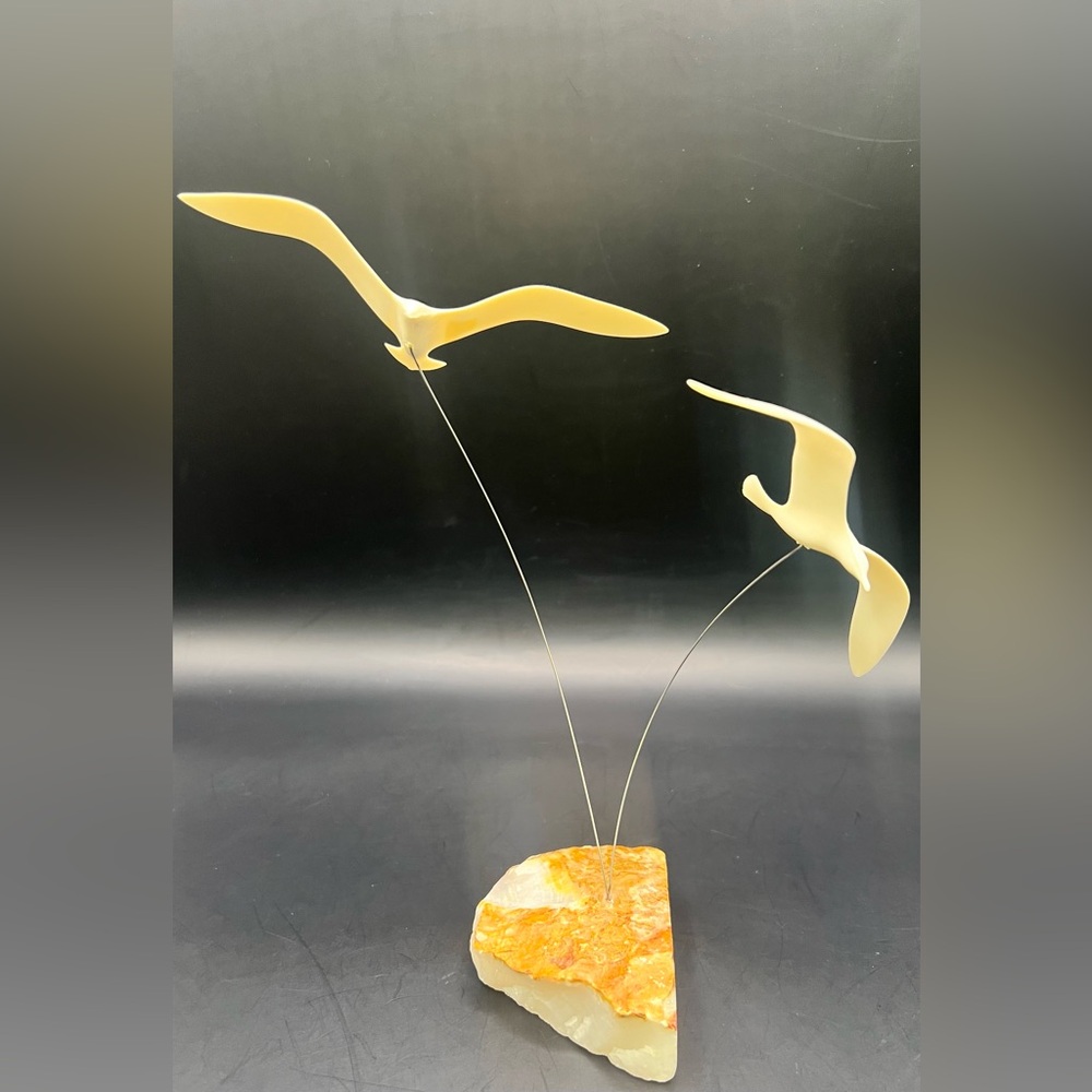 Marvin Wernick Co- Cream Kinetic Bird Sculpture Art, Seagulls, Around 8 inches